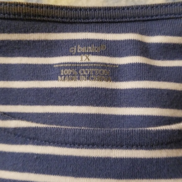 Top - Picture 2 of 2